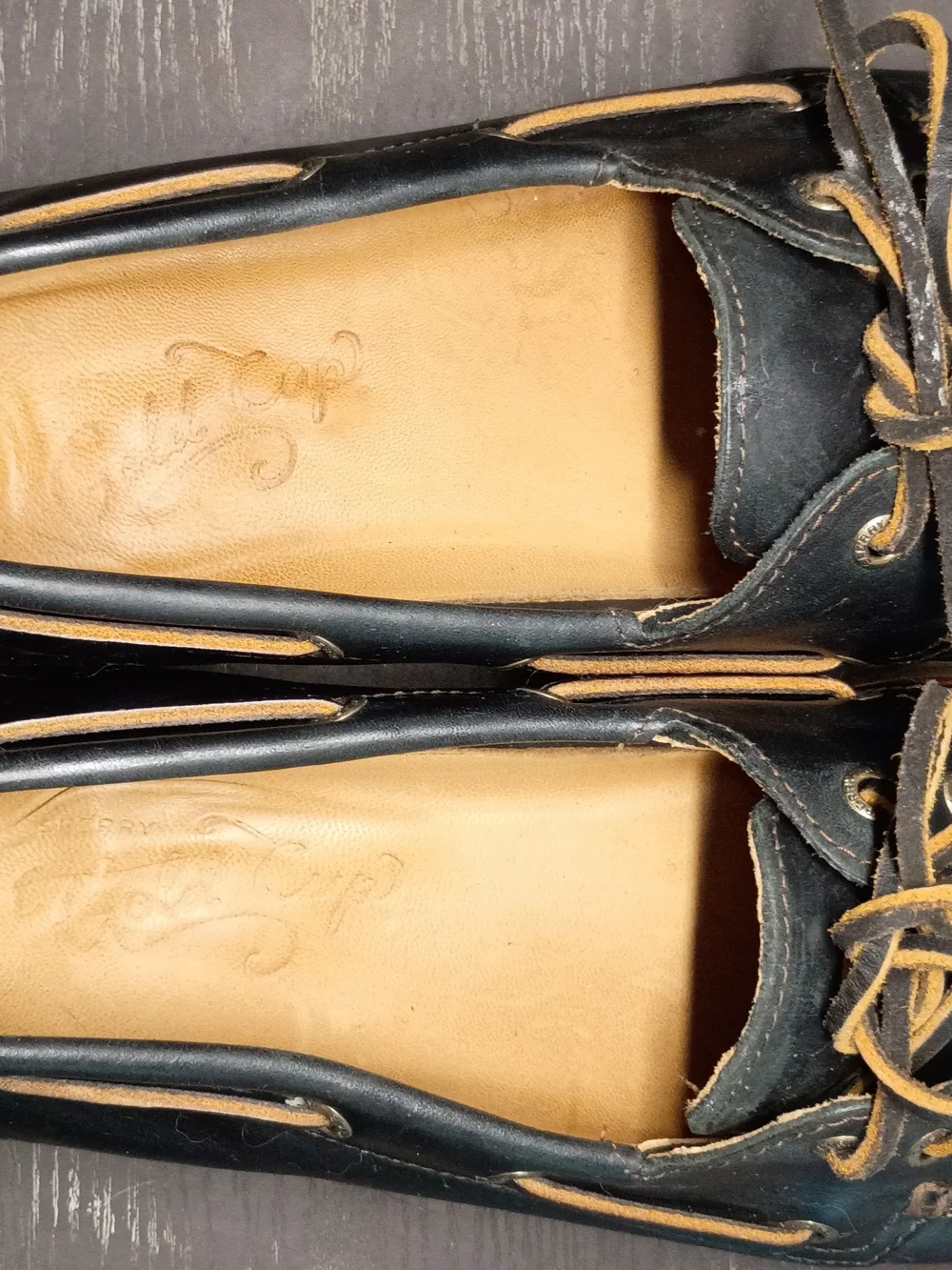 Sperry GOLD  CUP Black Leather Boat Shoes with Tan Trim. Men's 10.5M Like NEW!!!